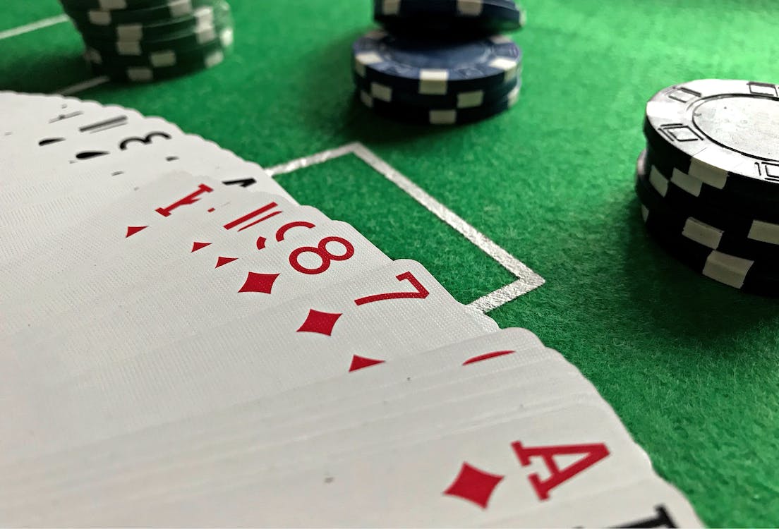Ekstravaganza Permainan Bakar77: Slot, Poker, Blackjack, dan Lainnya